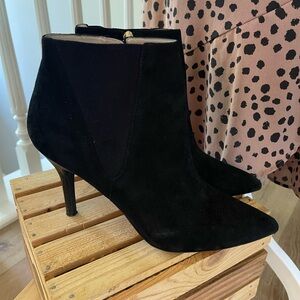 Nine West Black Ankle kitten heel Booties size 10M
